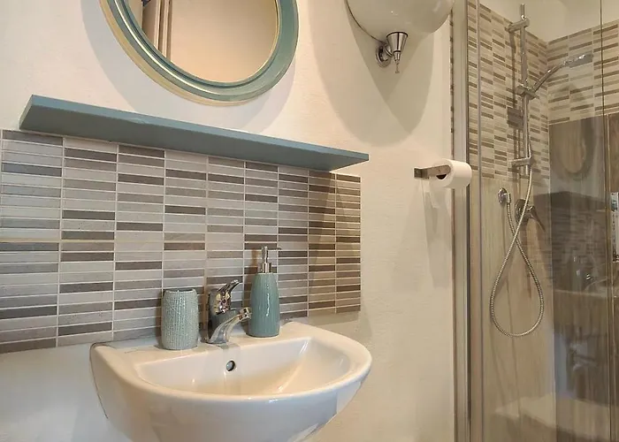 Guesthost - Porta Romana & With Parking * Сиена