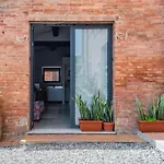 Guesthost - Porta Romana & With Parking *