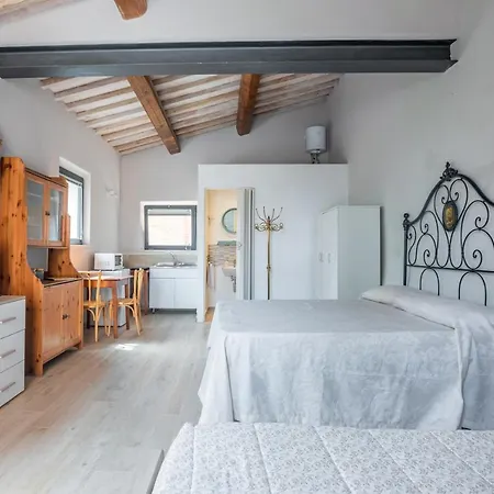 Guesthost - Porta Romana & With Parking Apartmán Siena