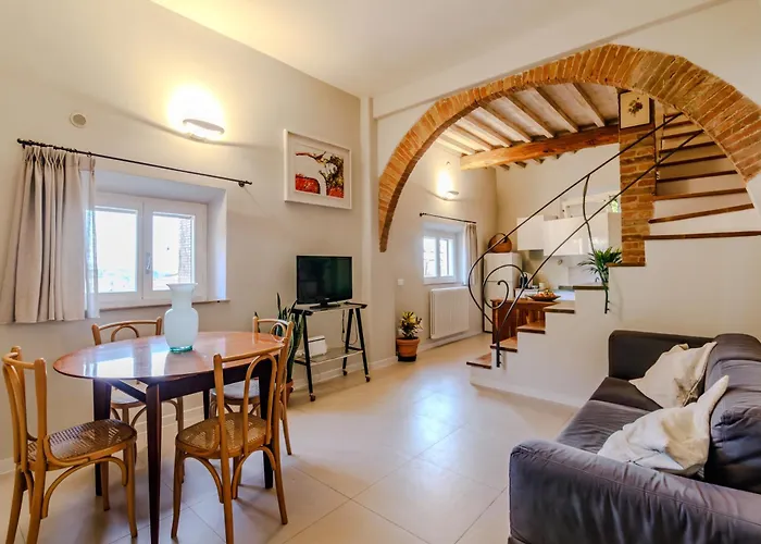 Apartment Guesthost - Porta Romana & With Parking *