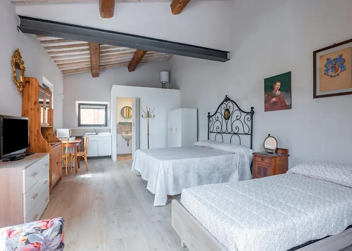 Guesthost - Porta Romana & With Parking * Siena